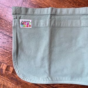 Big Bud Press | NWT Half Apron Artist Tog | Sage Green